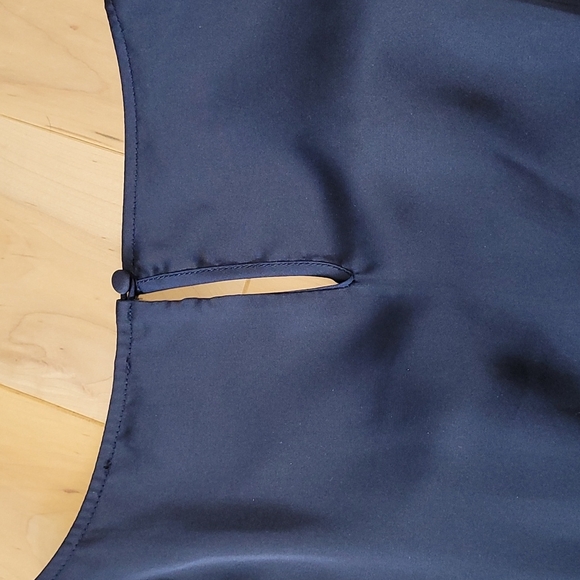 Gorgeous blue cami/tank - Picture 6 of 6